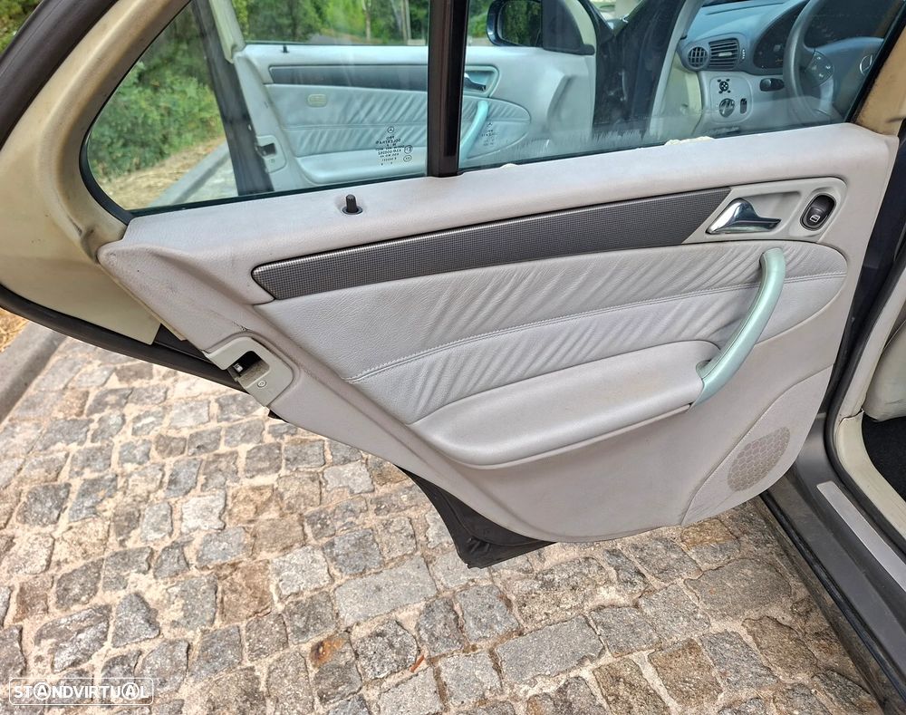 Mercedes-Benz C 220 CDi Avantgarde - 13