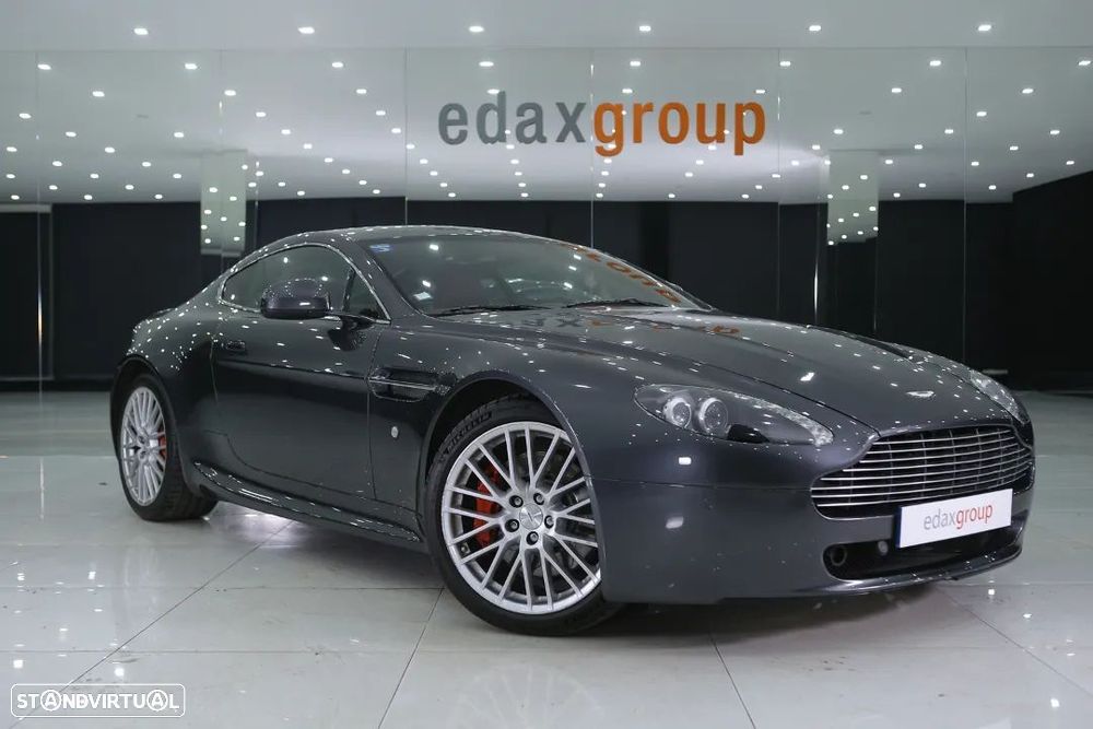 Aston Martin Vantage Coupé V8 Sportshift — fotografia 9