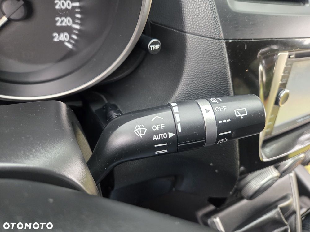 Mazda 5 2.0 MZR-DISI i-stop Sendo - 27