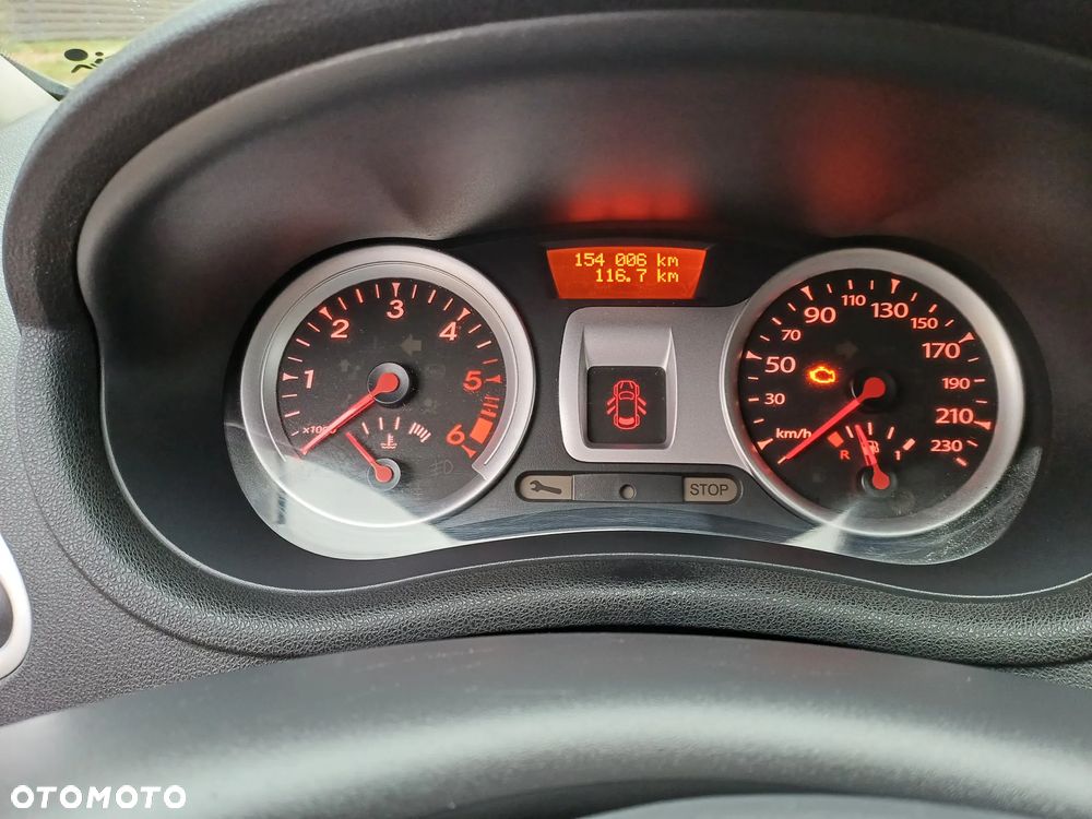 Renault Clio 1.5 dCi Alize - 28