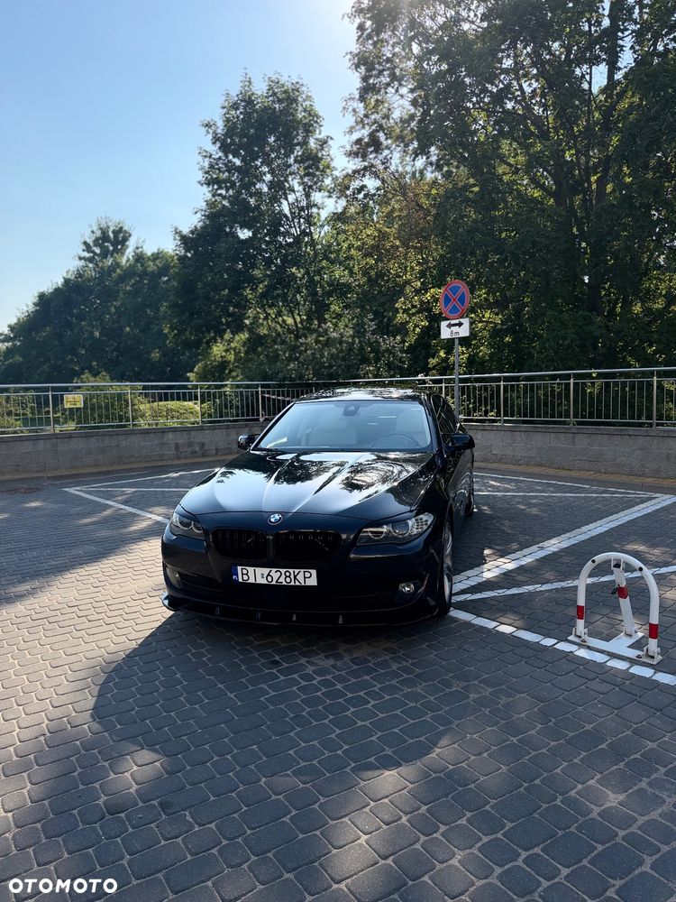 BMW Seria 5 520d xDrive - 6