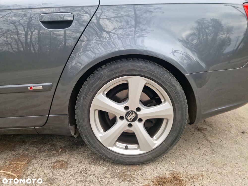 Audi A4 Avant 2.0 T FSI - 6