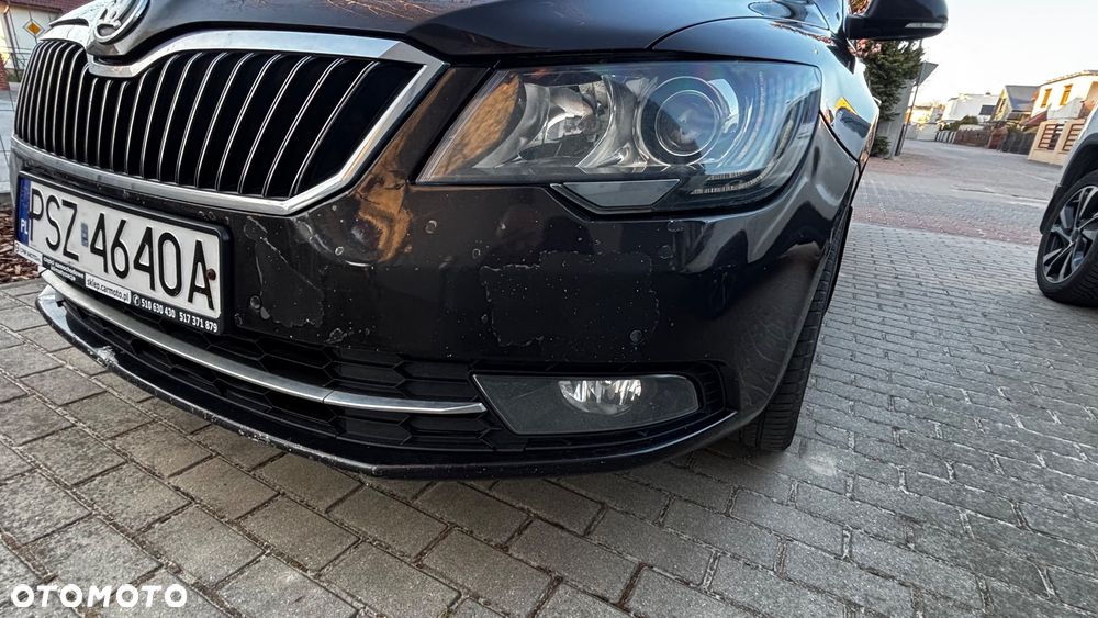 Skoda Superb 2.0 TDI 4x4 Elegance - 5