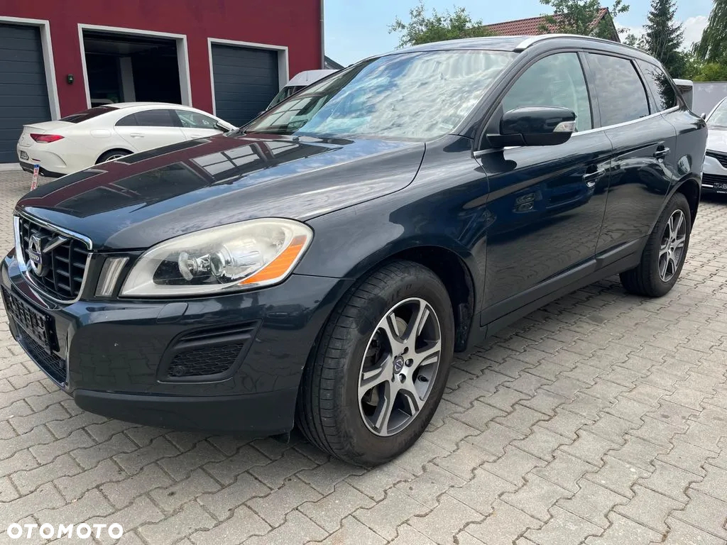 Volvo XC 60 D4 Geartronic Momentum - 4
