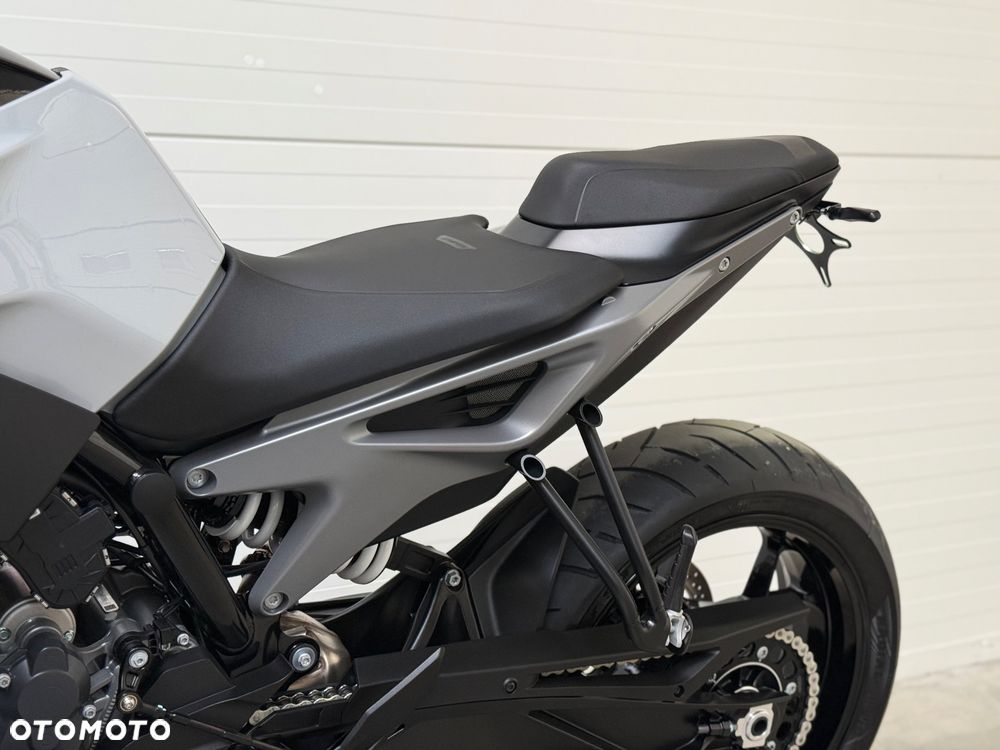 KTM Duke 790 - 35