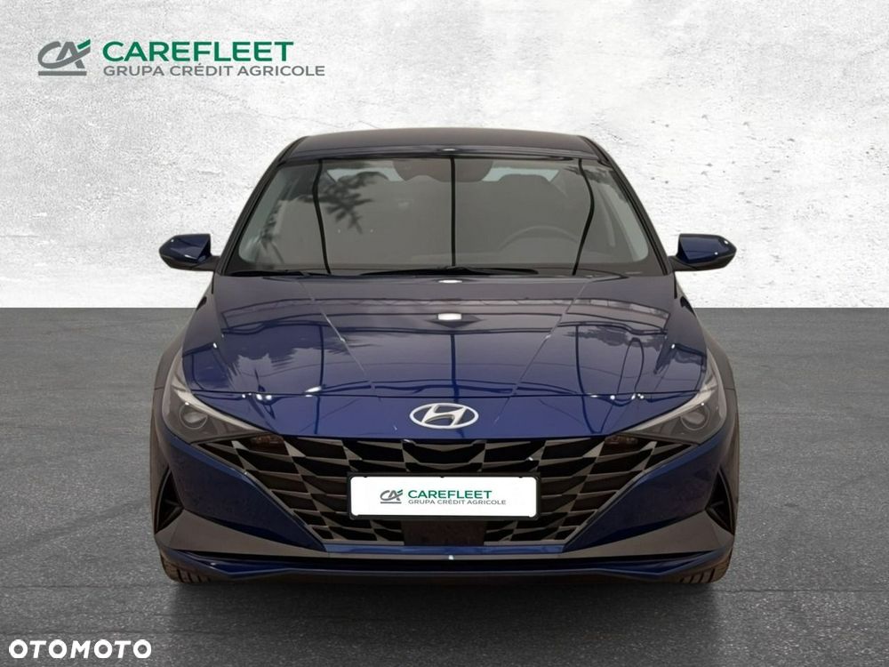 Hyundai Elantra - 2