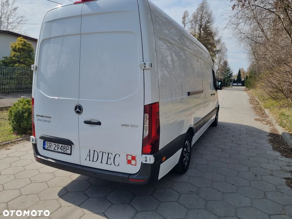 Mercedes-Benz Sprinter - 6