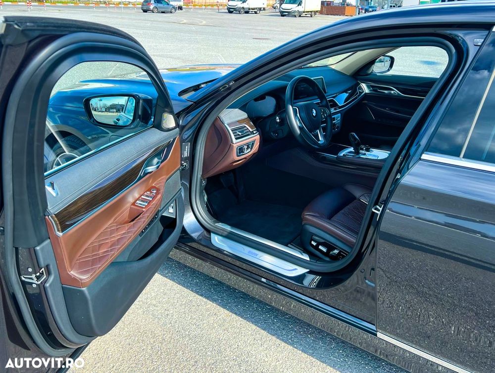 BMW Seria 7 - 10