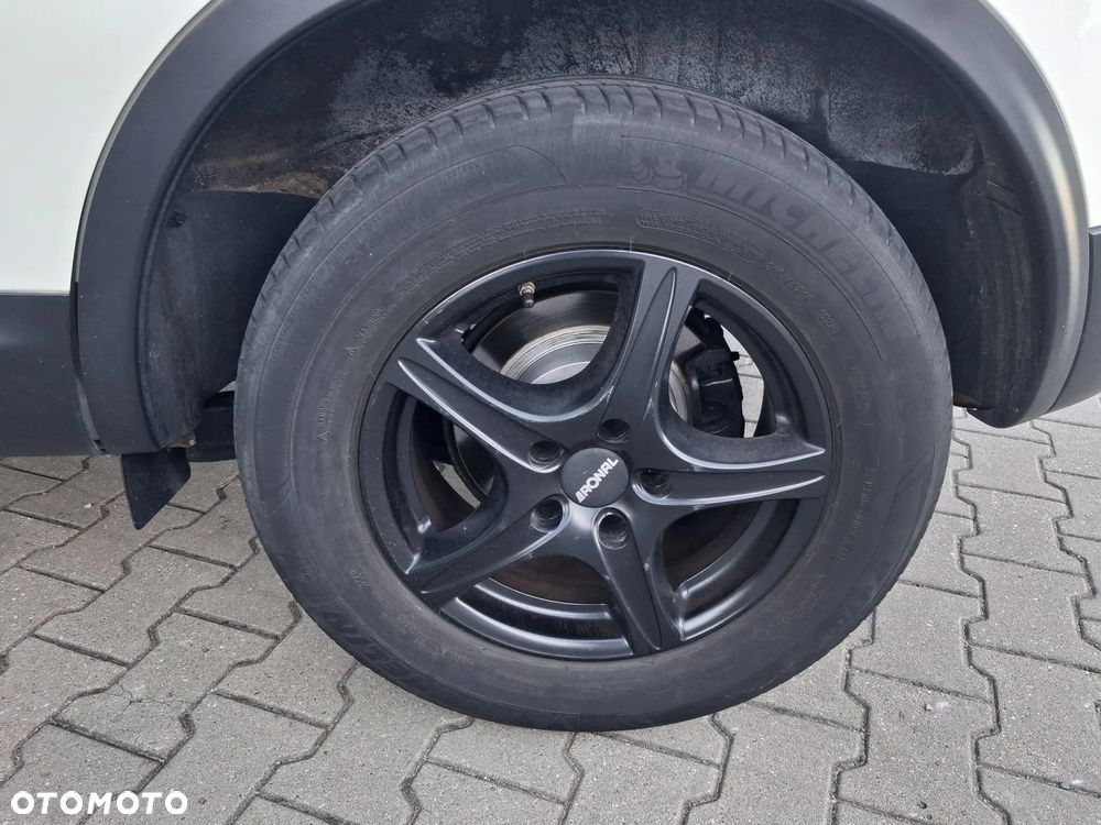 Nissan Qashqai 1.6 Tekna CVT - 34