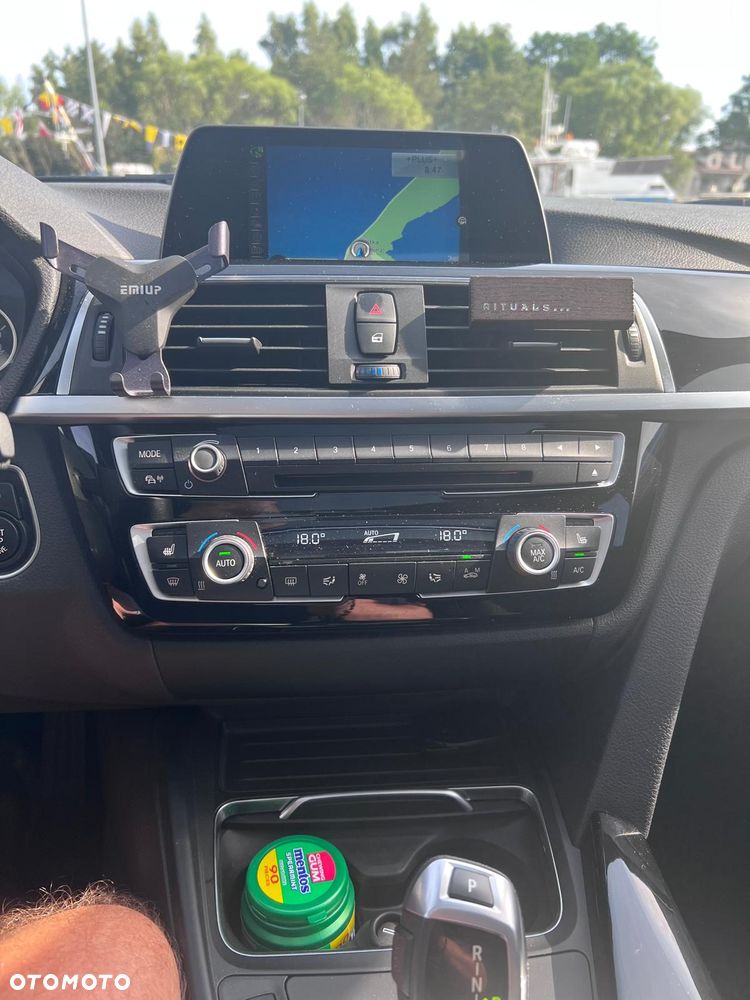 BMW Seria 3 320d xDrive Advantage sport - 11