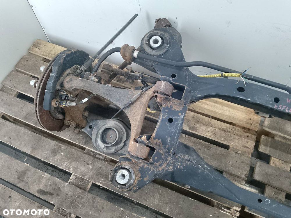 WÓZEK, TRAWERS TYŁ HYUNDAI IX55   X55420-3J000    3.0 CRDI V6 - 2