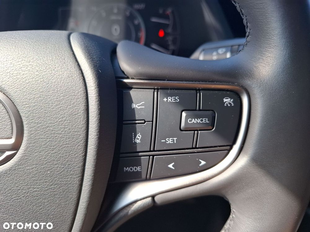 Lexus UX 200 GPF F Sport Design+ 2WD - 29