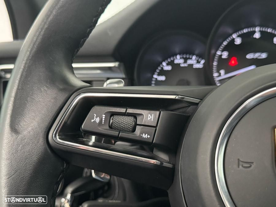 Porsche Macan GTS - 26