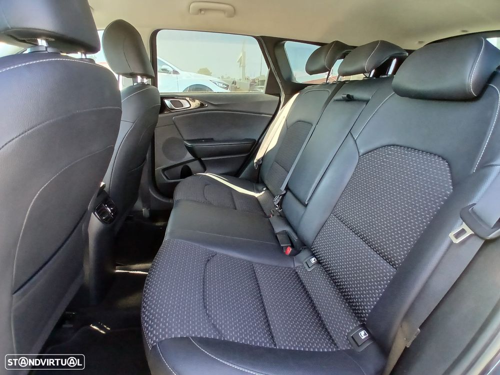 Kia Ceed SW 1.0 T-GDI Drive - 26