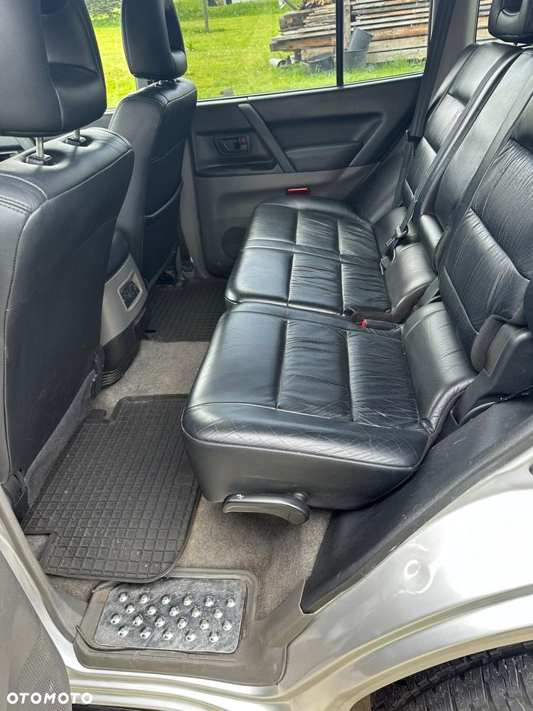 Mitsubishi Pajero 3.2 DID 7os - 8