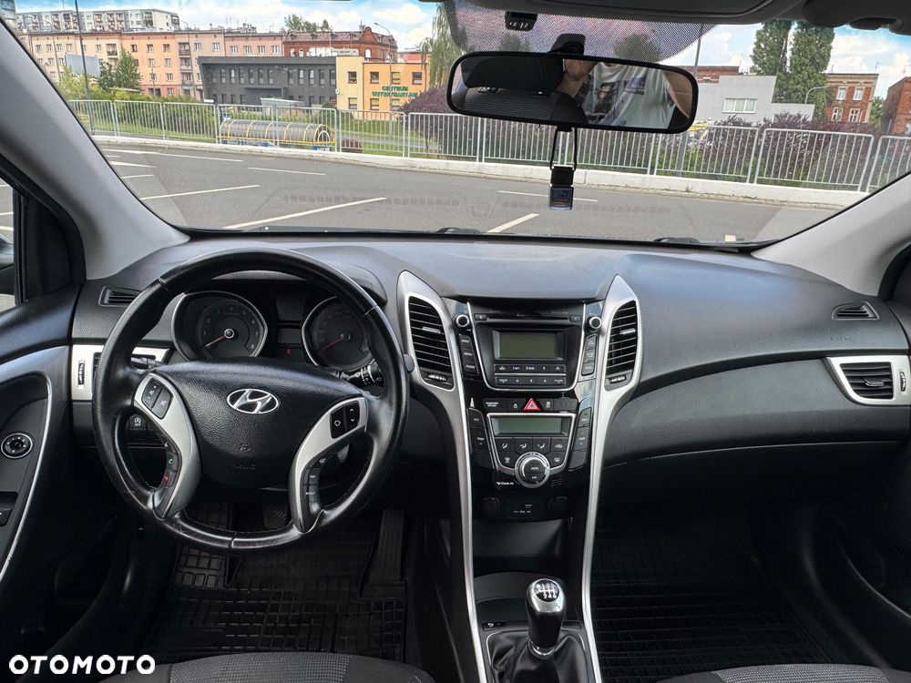 Hyundai i30 1.4 Comfort - 16