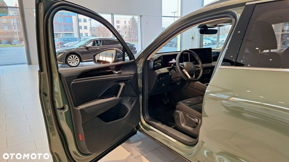 Volkswagen Tiguan 1.5 eTSI Elegance DSG - 9