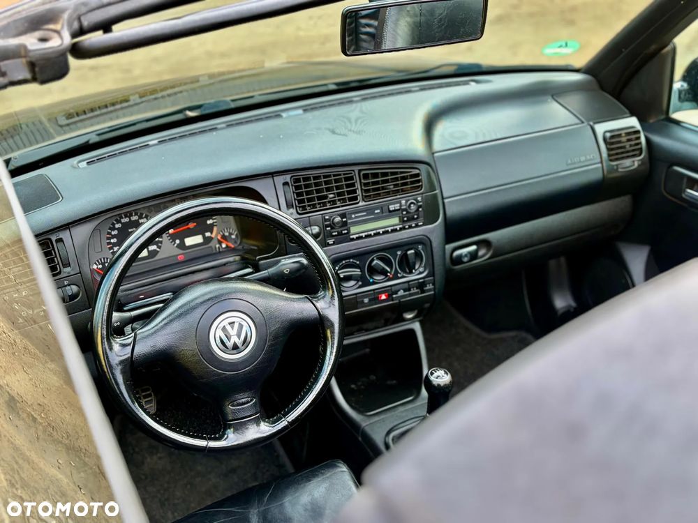 Volkswagen Golf Cabrio - 8