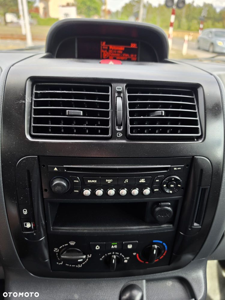 Peugeot EXPERT - 15