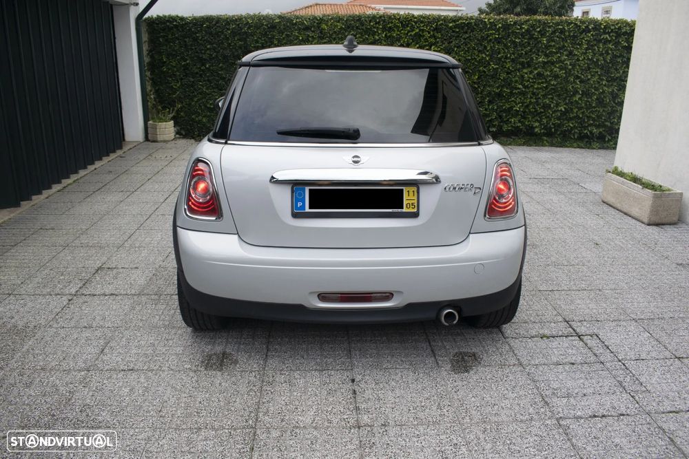 MINI 3 Portas Cooper D - 6