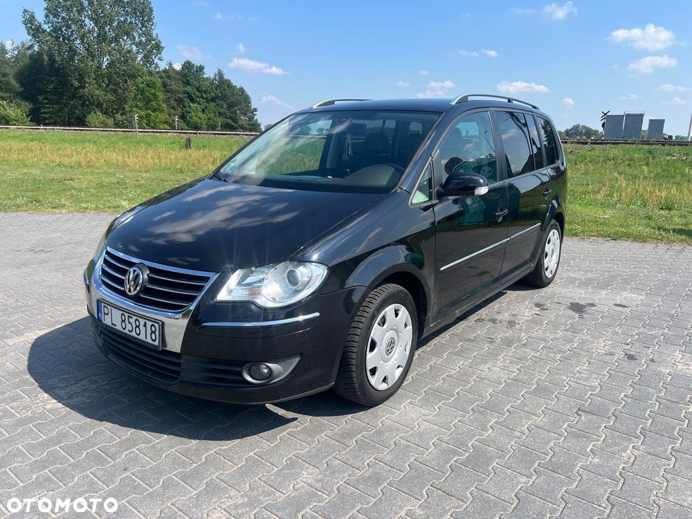Volkswagen Touran 2.0 TDI DPF Highline - 1