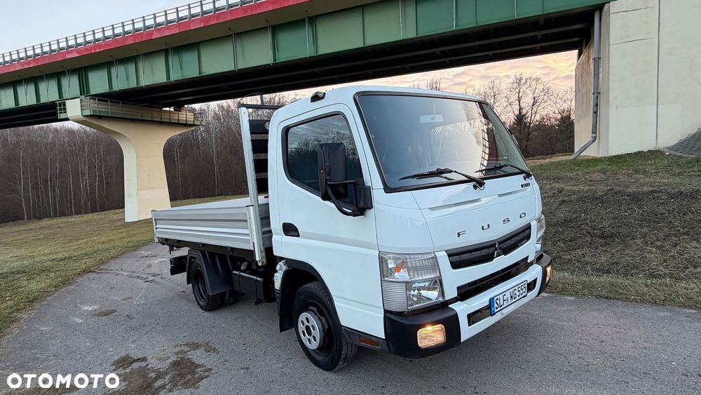 Mitsubishi Fuso - 12