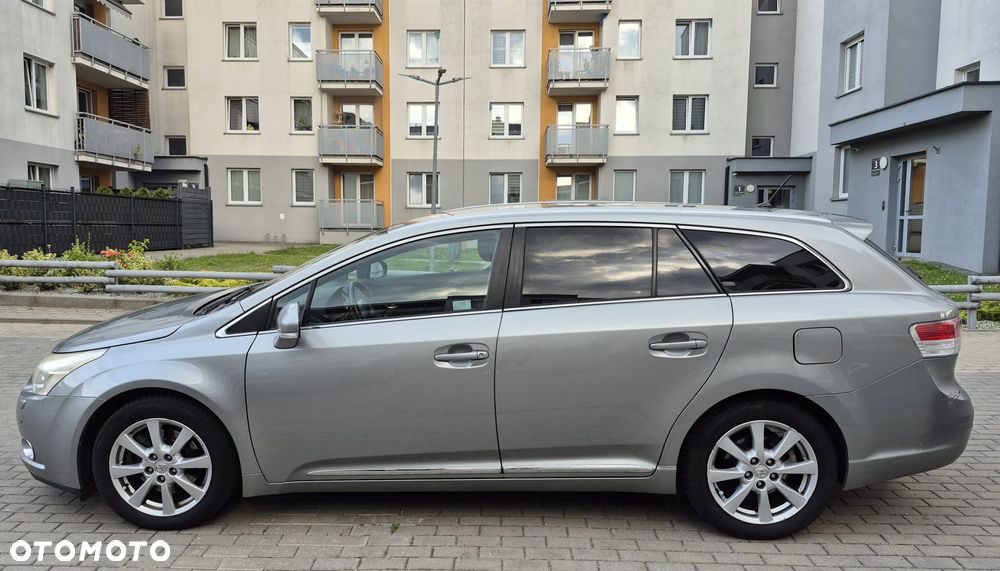Toyota Avensis 2.2 D-4D Platinium - 5