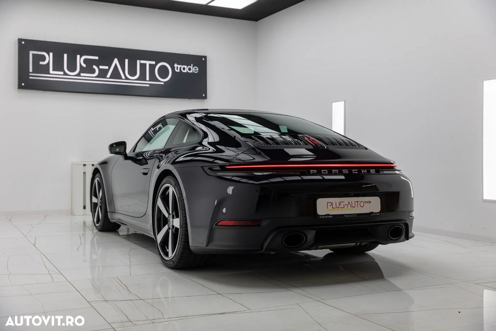 Porsche 911 Carrera PDK - 13