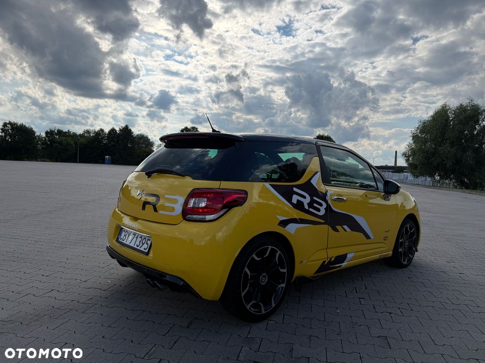Citroën DS3 1.6 HDi SportChic - 4