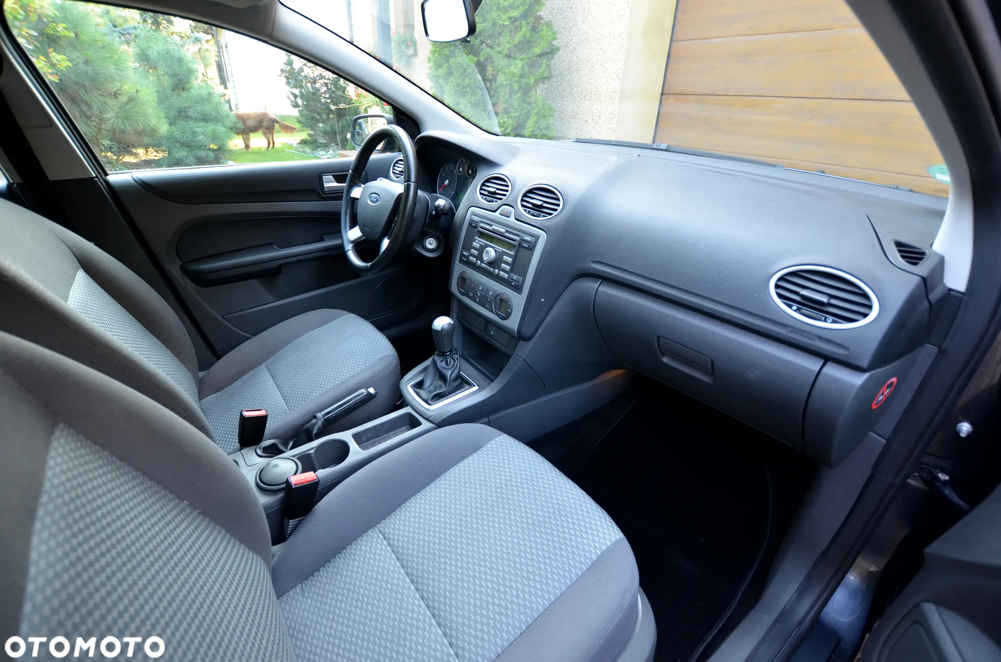 Ford Focus 1.6 16V Fun - 5