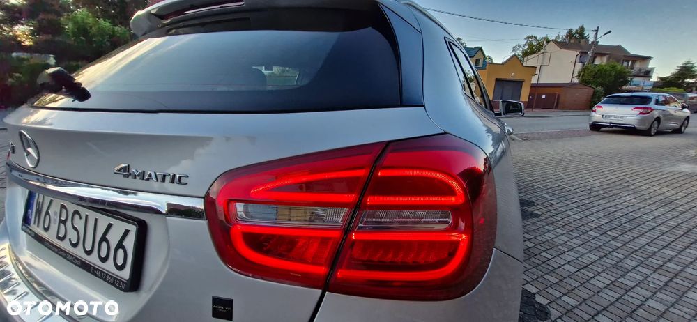 Mercedes-Benz GLA 200 (CDI) d 4-Matic - 9