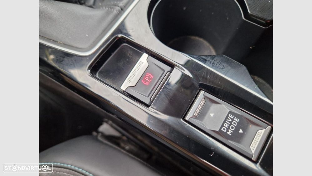 Peugeot 2008 1.2 PureTech Allure - 18