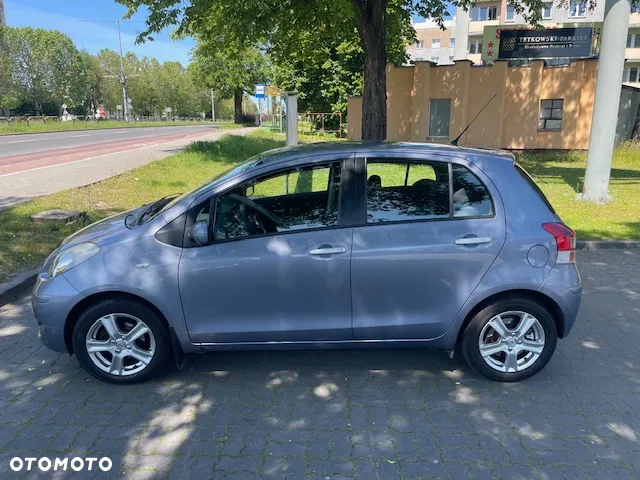 Toyota Yaris 1.4 D-4D Sol - 2