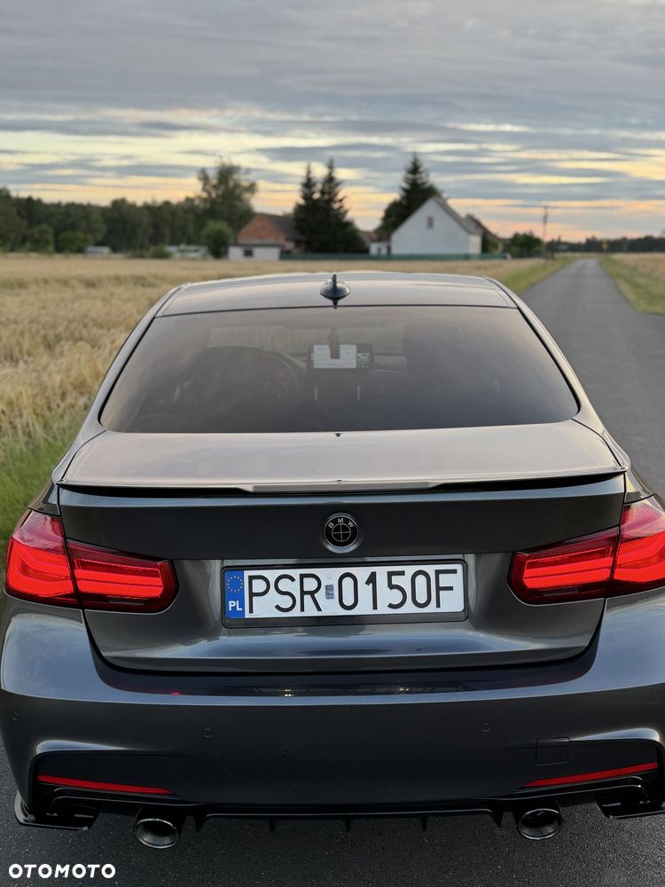 BMW Seria 3 2017 photo 4