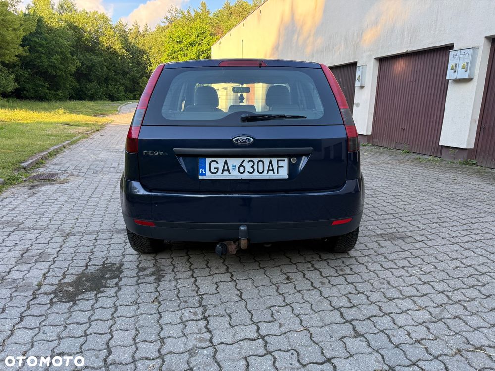 Ford Fiesta 1.3 - 4