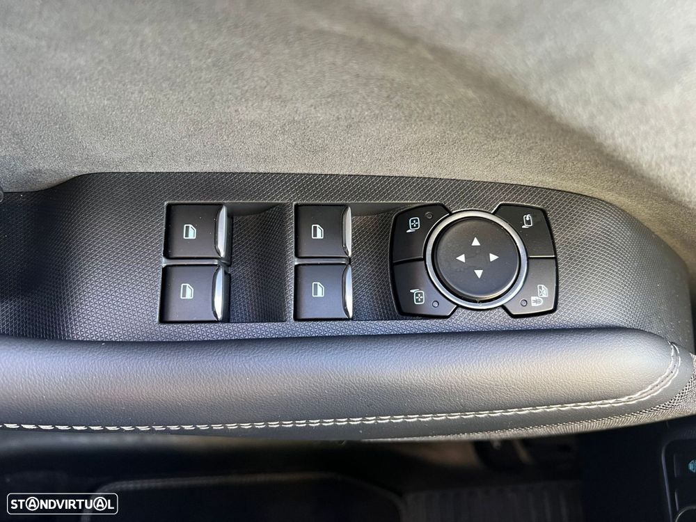 Ford Mustang Mach-E GT AWD - 11