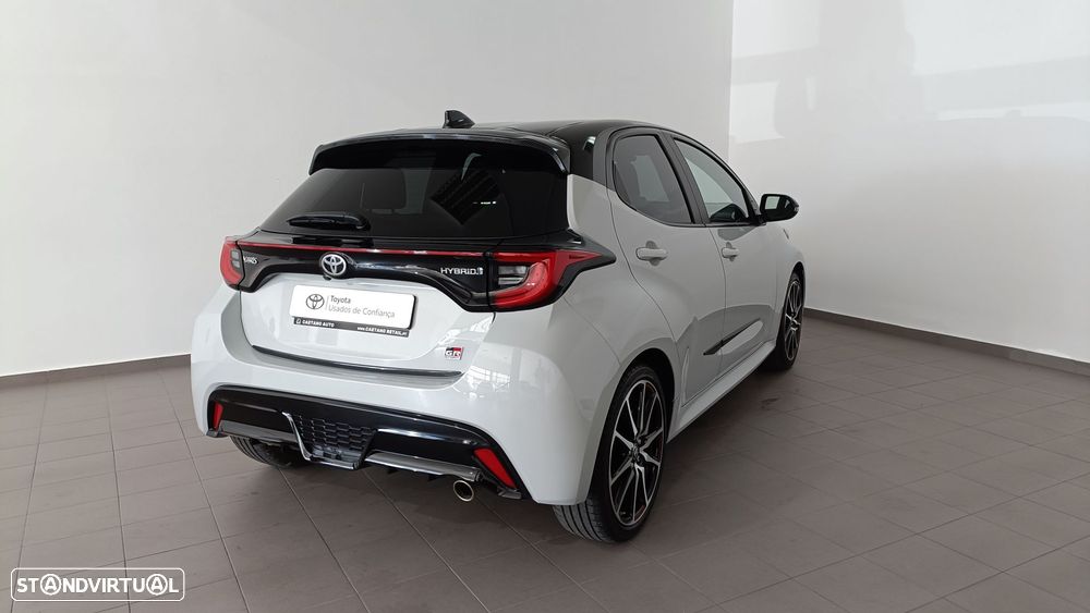 Toyota Yaris - 17