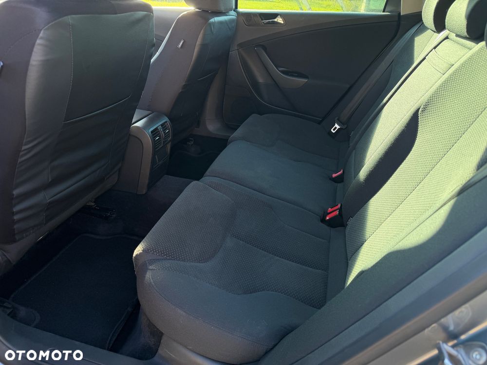 Volkswagen Passat 2.0 FSI Comfortline Tiptr - 10