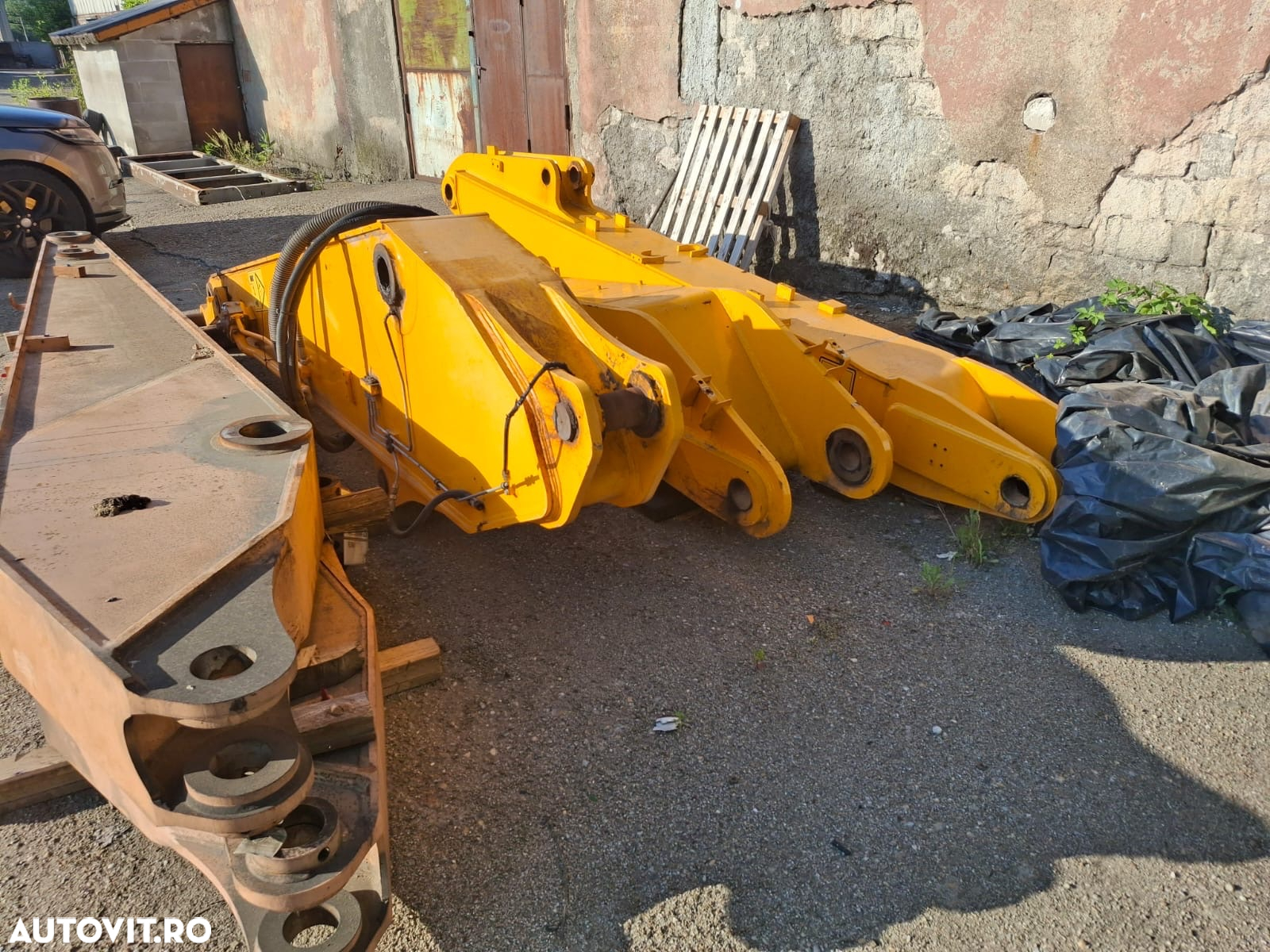 JCB altul - 3