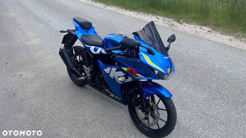 Suzuki GSX-R - 1