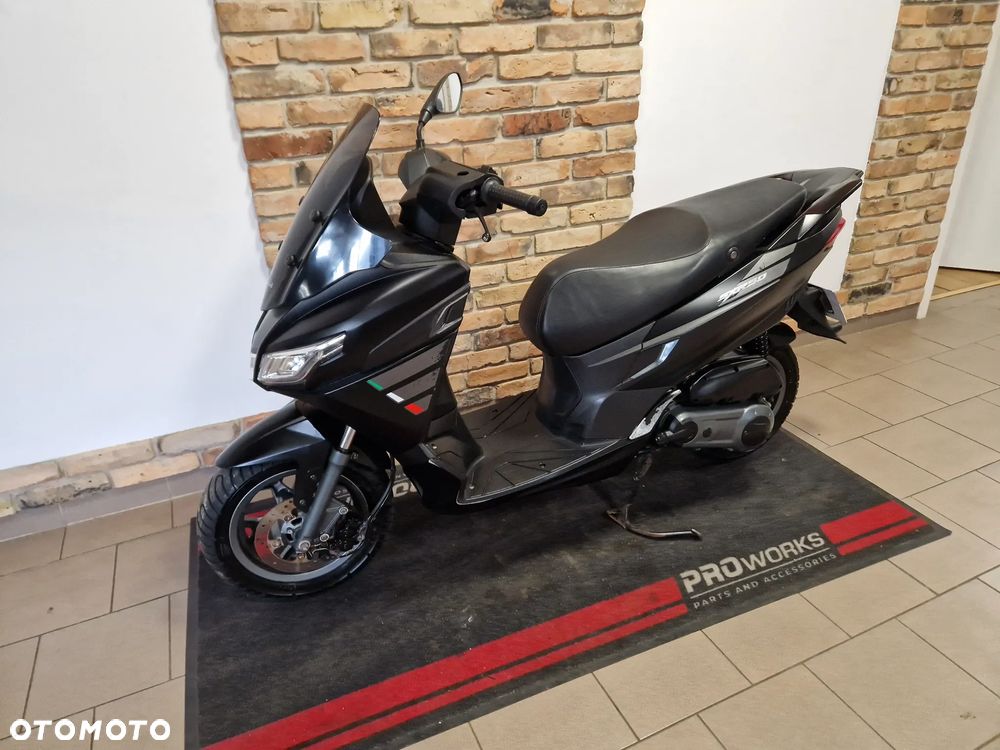 Aprilia SX - 8