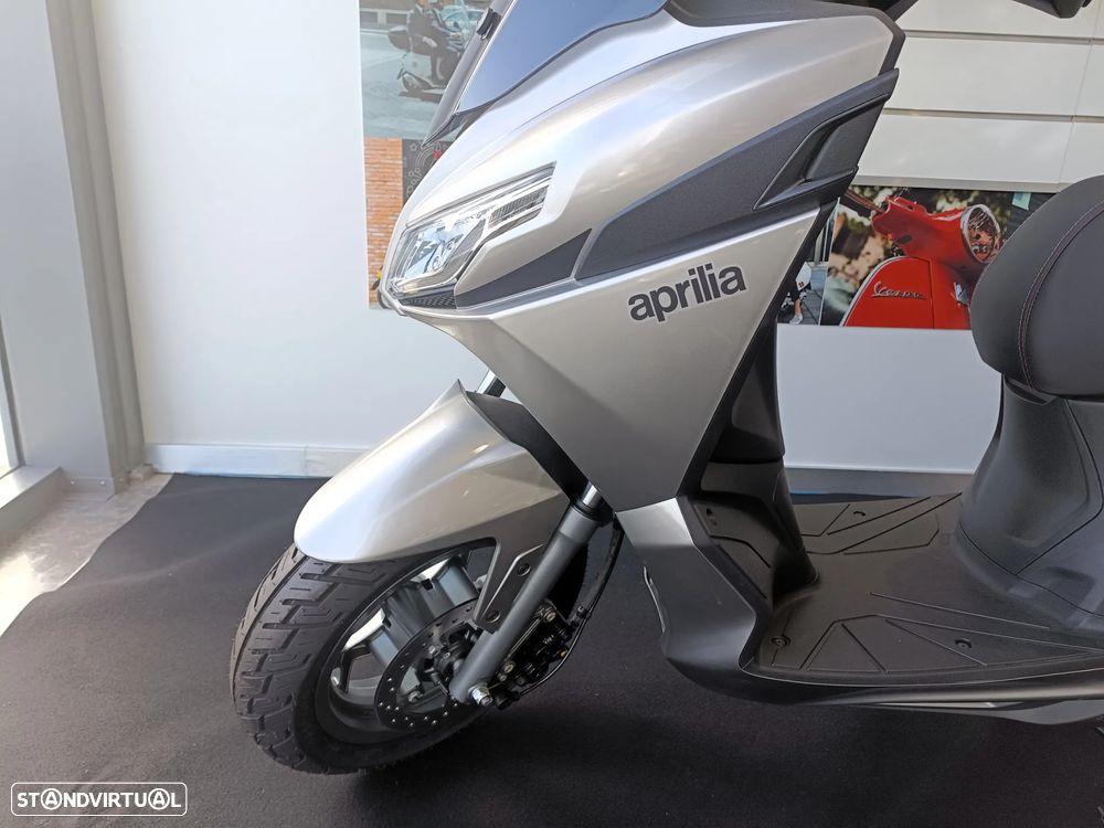Aprilia SR SXR 50 - 3
