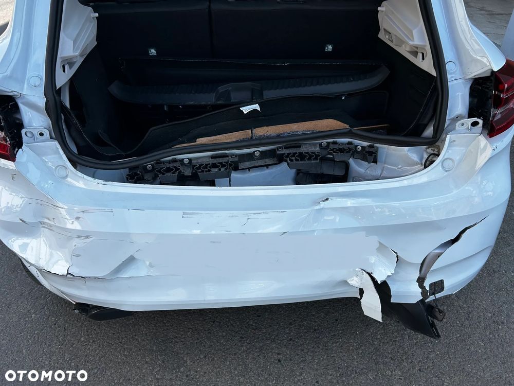 Renault Clio - 11