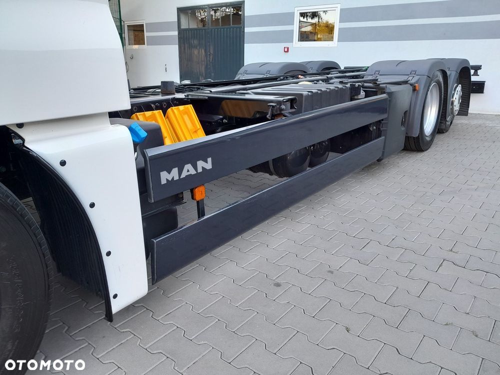 MAN TGX 24.470 EURO 6D 2020r BDF 6x2 RETARDER / KLIMATYZACJA POSTOJOWA - 17
