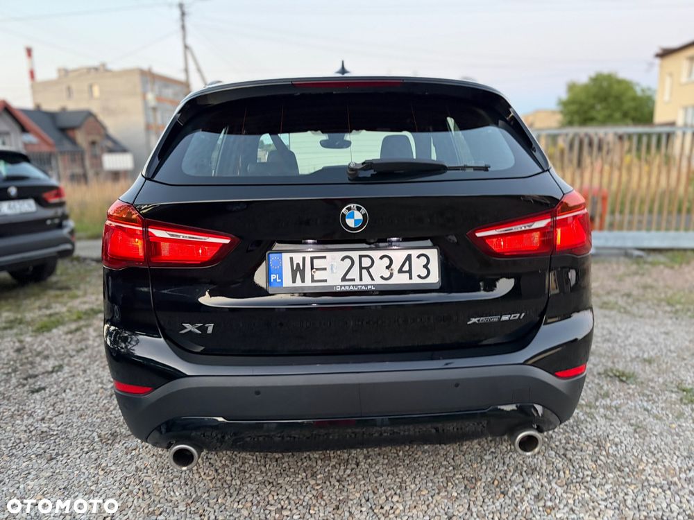 BMW X1 xDrive20i - 9