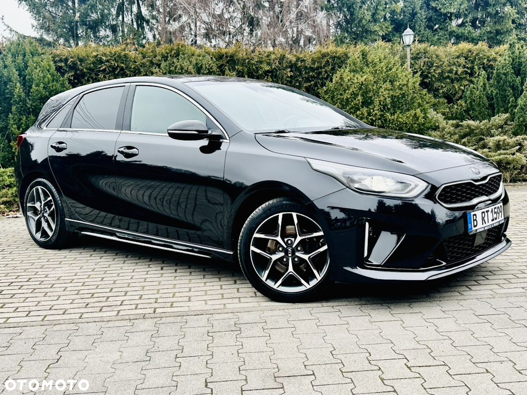 Kia Ceed - 9