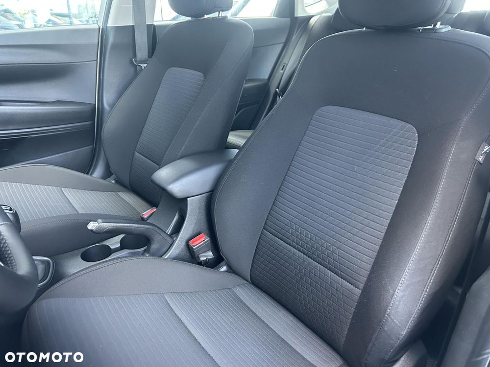Hyundai i20 1.2 Modern - 12