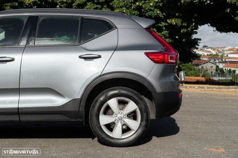 Volvo XC 40 2.0 D3 - 33