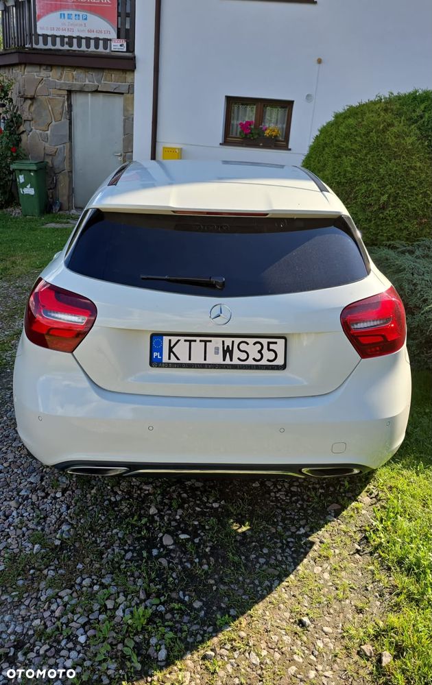 Mercedes-Benz Klasa A 180 7G-DCT Urban - 2