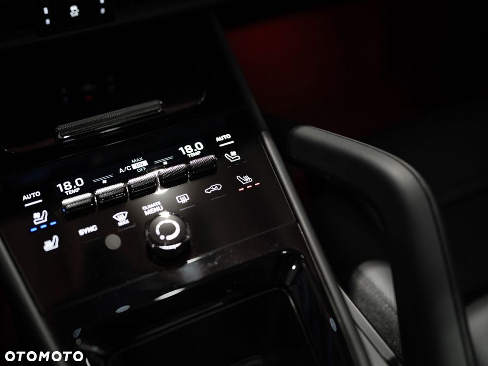 Porsche Cayenne GTS - 38